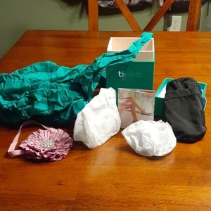 Complete Tieks box